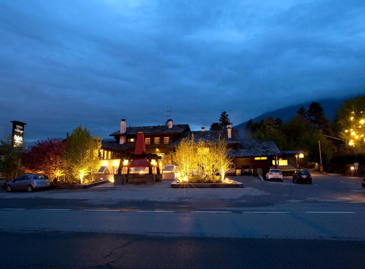 Hotel Village Pollein Ngoại thất bức ảnh